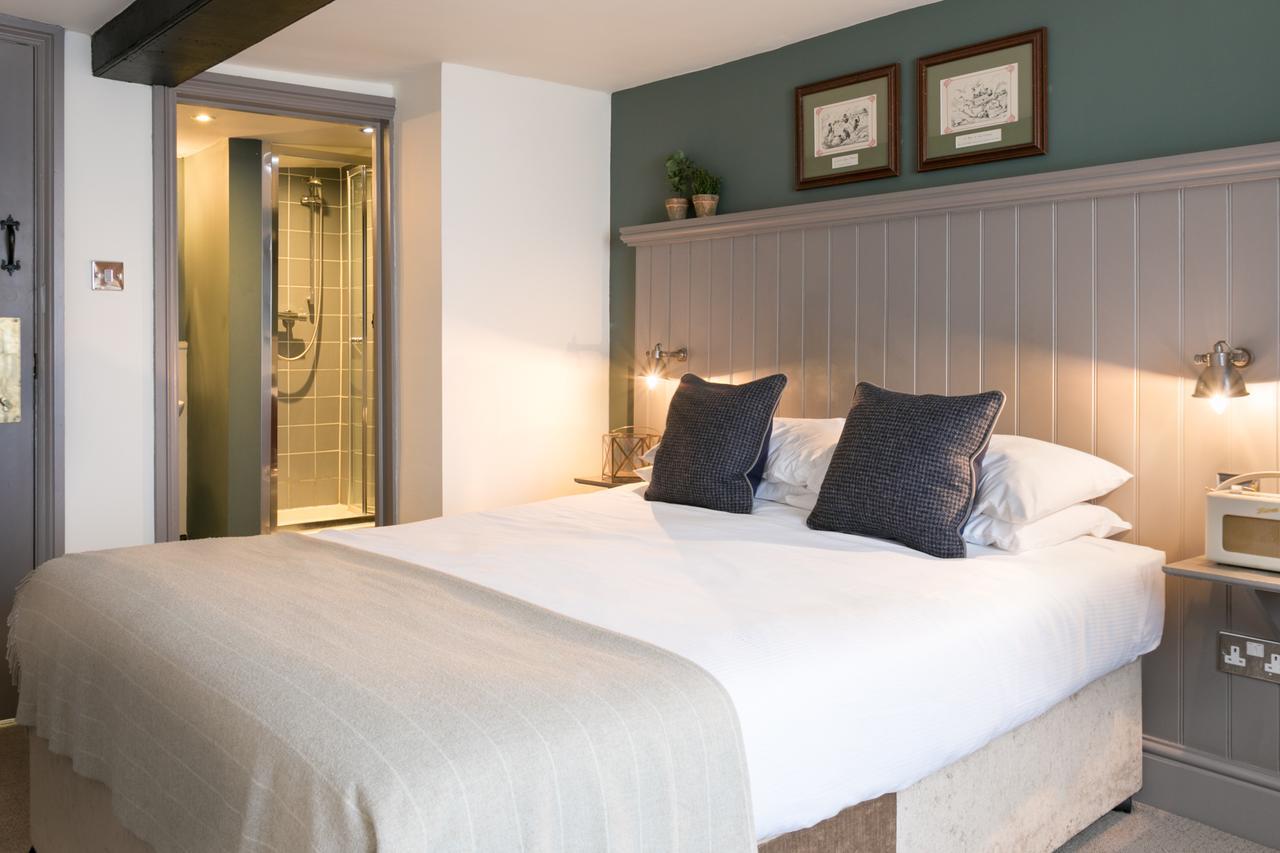 The Angel & Blue Pig Hotel Lymington Bagian luar foto